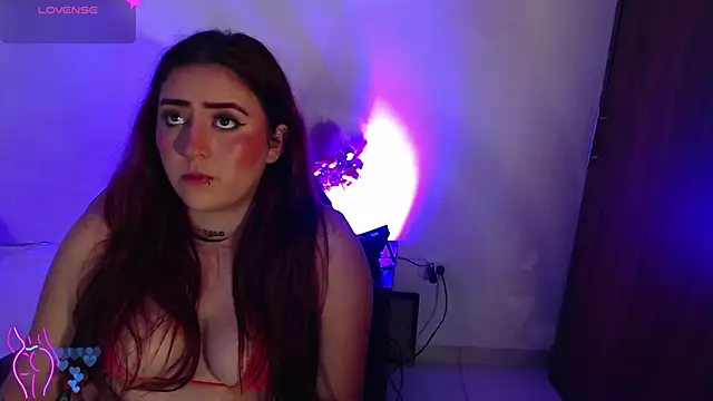 Snapshot of alaia_sweetxxx chatting on November 2025 01:48:02 AM alaia sweetxxx online show from November 2025 01:48:02 AM