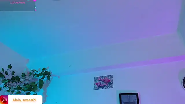 Snapshot of alaia_sweetxxx chatting on March 2026 10:27:02 PM alaia sweetxxx online show from March 2026 10:27:02 PM