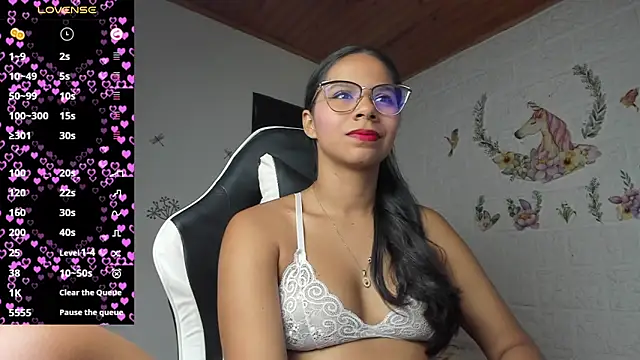 alisson hoffman05 online show from June 2026 10:53:02 PM