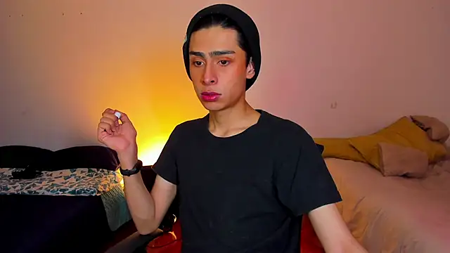 Snapshot of steve__gray chatting on March 2025 06:43:02 PM steve gray online show from March 2025 06:43:02 PM