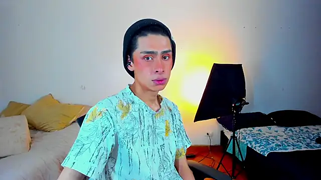 Snapshot of steve__gray chatting on March 2025 06:55:01 PM steve gray online show from March 2025 06:55:01 PM