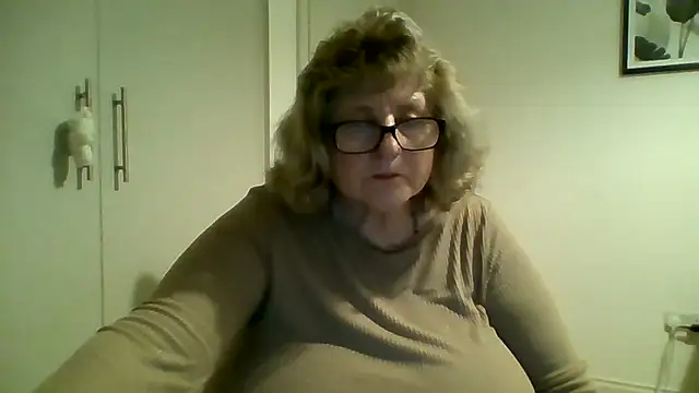 NoraJohnson6 online show from February 2026 07:39:02 PM