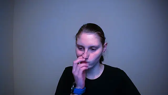 Snapshot of AdrianaRich_ chatting on February 2025 07:31:01 AM AdrianaRich online show from February 2025 07:31:01 AM