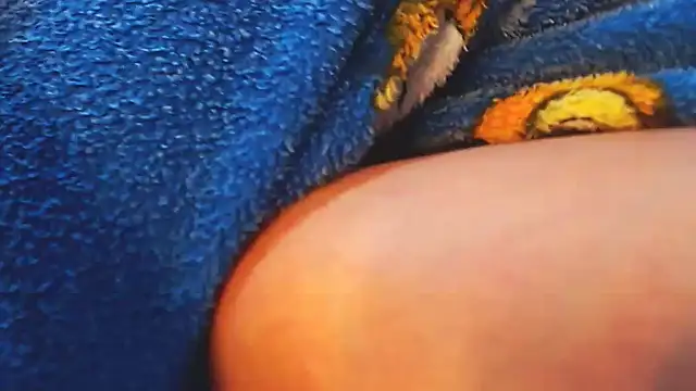 jeans and emma online show from February 2025 07:26:02 AM