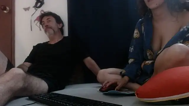 jeans and emma online show from March 2025 03:47:01 AM