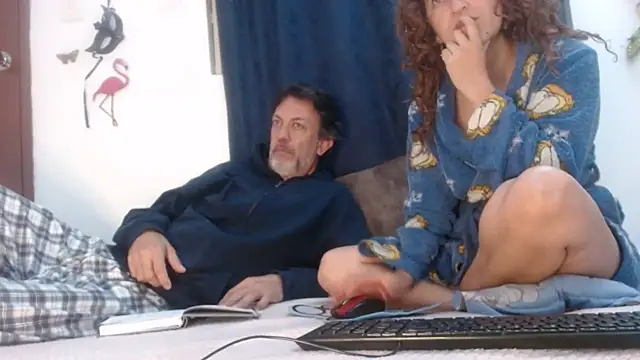 jeans and emma online show from March 2025 09:15:02 AM