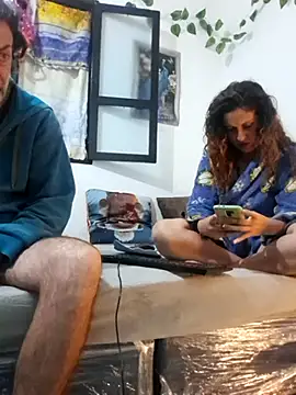 jeans and emma online show from October 2025 02:09:01 AM