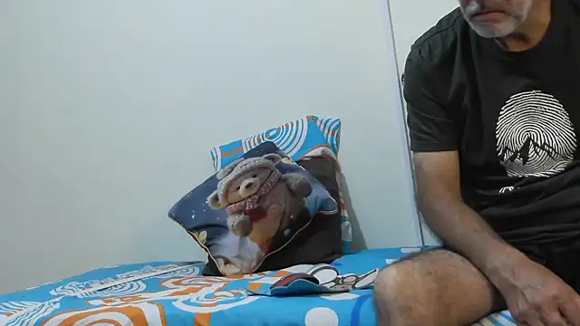 jeans and emma online show from March 2026 10:27:02 PM