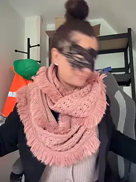 Snapshot of Loveblackzilla chatting on February 2026 12:43:02 PM Loveblackzilla online show from February 2026 12:43:02 PM