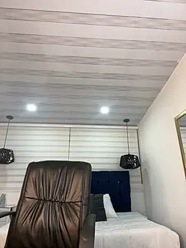 Snapshot of tylla_ chatting on March 2025 02:16:02 AM tylla online show from March 2025 02:16:02 AM