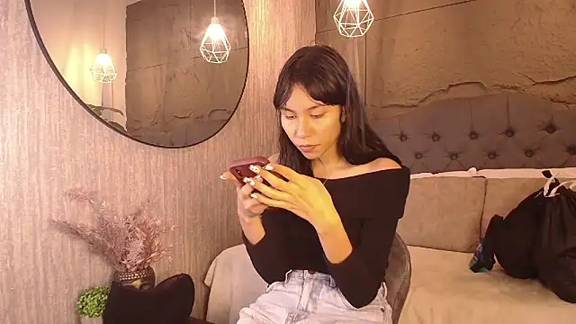 Miaa Lee7 online show from February 2026 09:24:01 PM