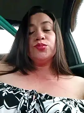 Snapshot of Sexy_Tifany chatting on February 2025 09:33:01 PM Sexy Tifany online show from February 2025 09:33:01 PM