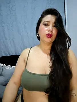 Snapshot of Sexy_Tifany chatting on November 2025 04:12:01 AM Sexy Tifany online show from November 2025 04:12:01 AM