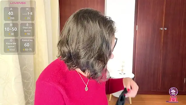 Snapshot of sophia_dumont chatting on March 2025 02:14:02 AM sophia dumont online show from March 2025 02:14:02 AM