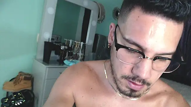 Snapshot of Chrissken chatting on February 2025 07:30:02 PM Chrissken online show from February 2025 07:30:02 PM