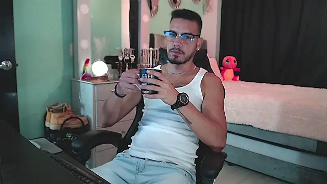 Snapshot of Chrissken chatting on February 2025 01:16:02 PM Chrissken online show from February 2025 01:16:02 PM