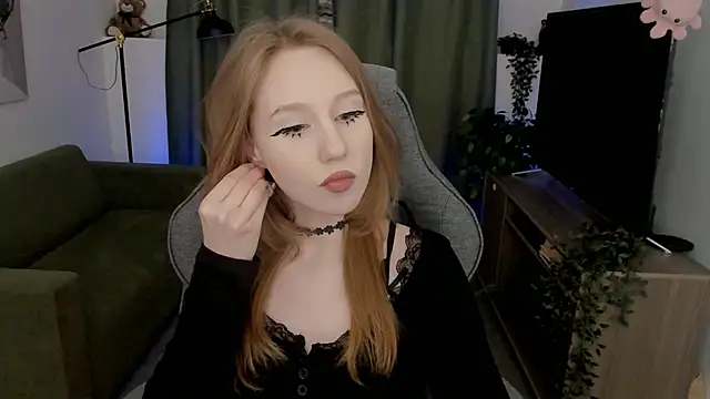 DariaTate online show from April 2026 12:53:02 PM