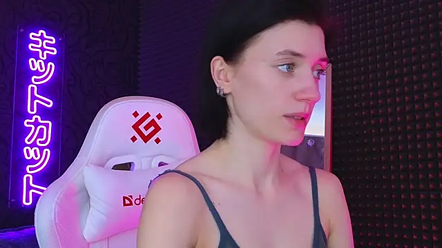 roxy riot  online show from March 2025 07:41:01 AM