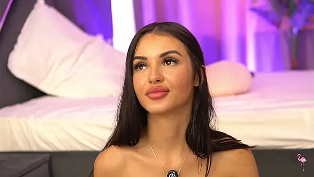 Snapshot of LilaRoses chatting on June 2026 10:15:01 AM LilaRoses online show from June 2026 10:15:01 AM