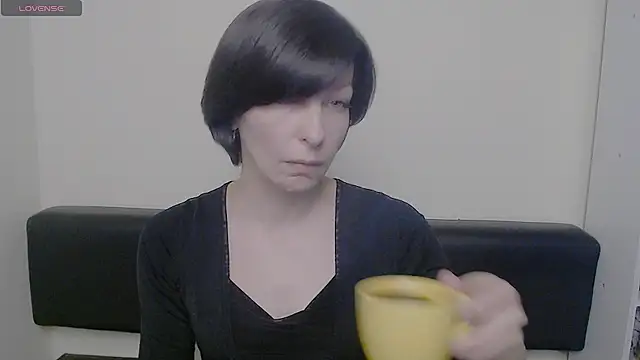 Snapshot of _AngeliaFlow_ chatting on February 2025 07:34:02 AM AngeliaFlow online show from February 2025 07:34:02 AM