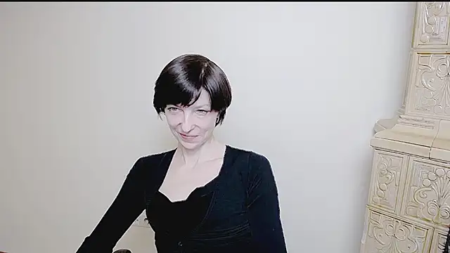 Snapshot of _AngeliaFlow_ chatting on March 2025 10:14:01 AM AngeliaFlow online show from March 2025 10:14:01 AM
