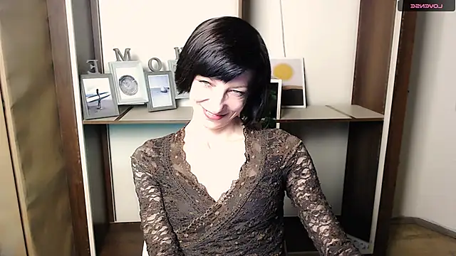  AngeliaFlow  online show from October 2025 07:45:02 AM