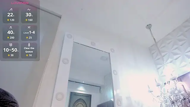 Snapshot of lolyyuno chatting on October 2025 04:44:01 AM lolyyuno online show from October 2025 04:44:01 AM