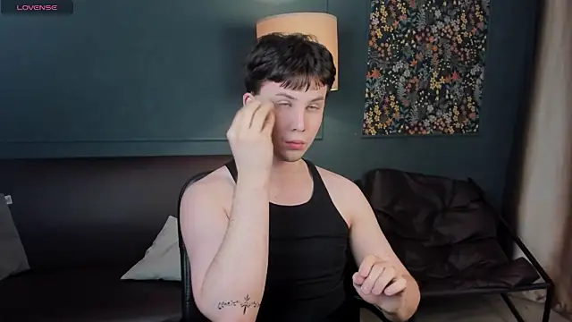 AdrianoAubert online show from October 2025 03:24:02 AM