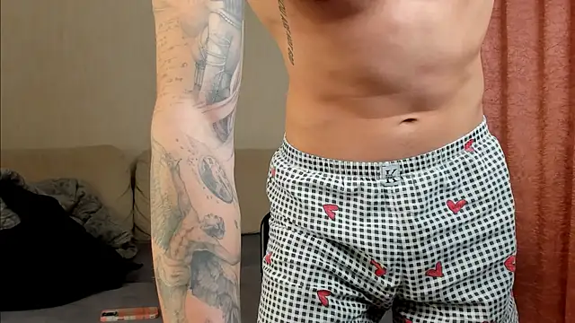 crazybottom99 online show from April 2026 07:38:02 PM