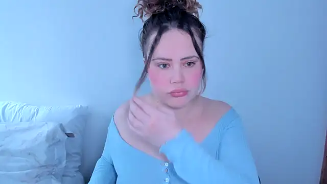 Snapshot of _leana_ chatting on March 2025 03:07:01 PM leana online show from March 2025 03:07:01 PM