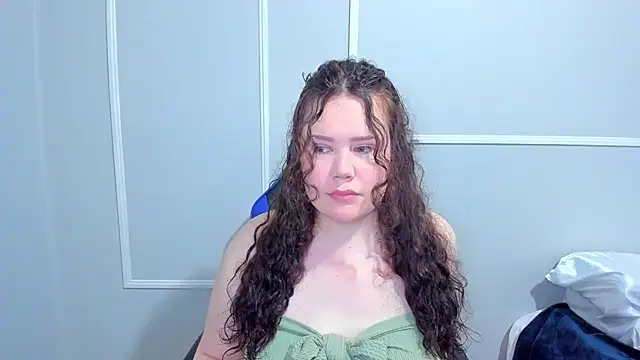 Snapshot of _leana_ chatting on June 2026 05:39:01 PM leana online show from June 2026 05:39:01 PM
