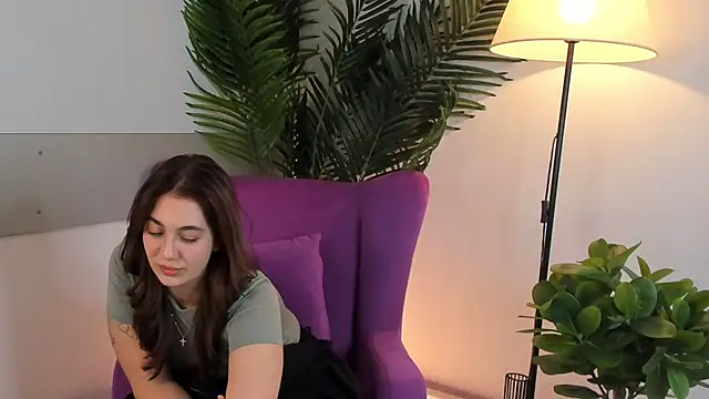 PortiaBellew online show from February 2025 02:48:02 PM