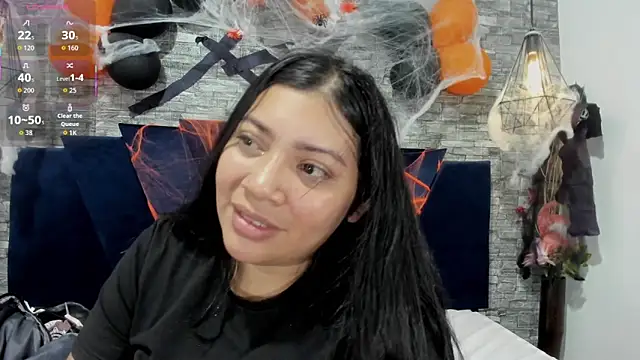 Sophia Brunett online show from October 2025 11:55:01 AM