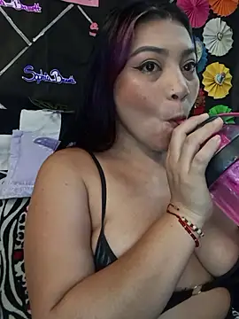 Snapshot of Sophia_Brunett chatting on June 2026 07:56:02 PM Sophia Brunett online show from June 2026 07:56:02 PM