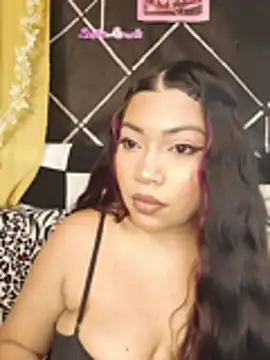 Snapshot of Sophia_Brunett chatting on July 2026 08:05:02 AM Sophia Brunett online show from July 2026 08:05:02 AM