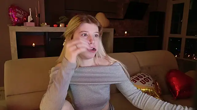 Snapshot of Bella_amory chatting on February 2025 12:51:02 AM Bella amory online show from February 2025 12:51:02 AM