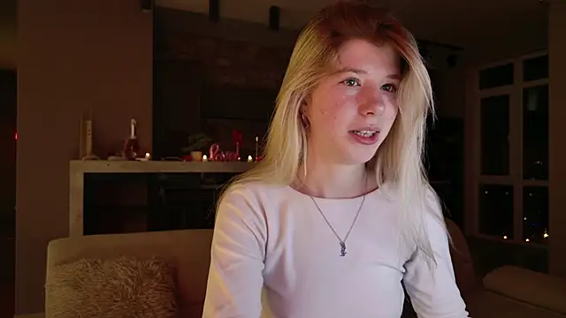 Snapshot of Bella_amory chatting on February 2025 03:09:02 AM Bella amory online show from February 2025 03:09:02 AM