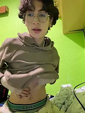 stormmart18 online show from February 2025 04:35:02 PM