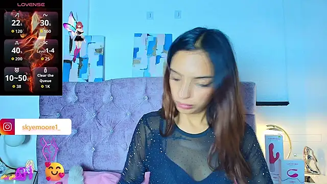 Snapshot of Skye_Moore chatting on October 2025 06:48:01 PM Skye Moore online show from October 2025 06:48:01 PM