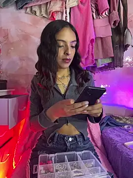 Skye Moore online show from May 2026 02:52:02 AM
