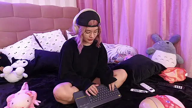 NataliaNovak online show from October 2025 08:17:01 PM