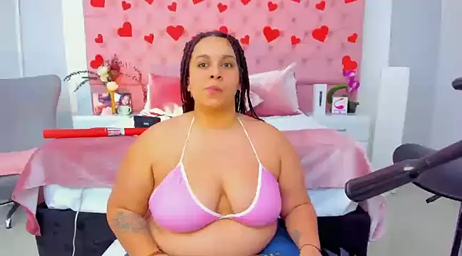 Snapshot of KourtneyEvans chatting on February 2025 04:56:02 PM KourtneyEvans online show from February 2025 04:56:02 PM