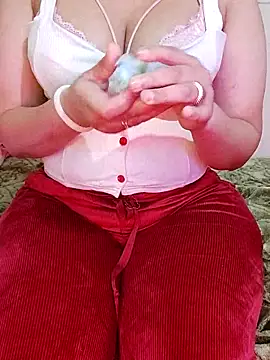 Snapshot of Malika-697 chatting on February 2026 09:45:01 PM Malika-697 online show from February 2026 09:45:01 PM