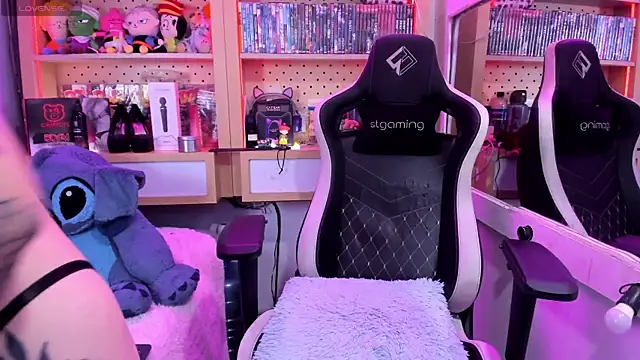 Snapshot of Adisson_kyler chatting on March 2025 01:00:02 AM Adisson kyler online show from March 2025 01:00:02 AM