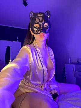 Snapshot of Daria-maus24 chatting on October 2025 08:20:02 PM Daria-maus24 online show from October 2025 08:20:02 PM