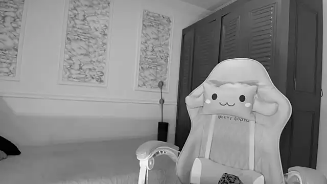 Danella houston online show from October 2025 06:40:02 PM