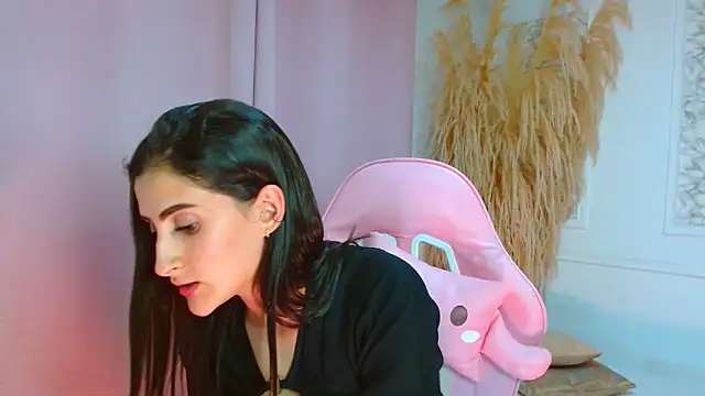Danella houston online show from May 2026 08:47:01 PM