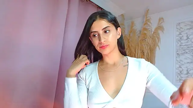 Danella houston online show from June 2026 06:19:01 PM
