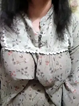 Snapshot of Your_cutiepie_ chatting on March 2025 02:08:01 PM Your cutiepie online show from March 2025 02:08:01 PM