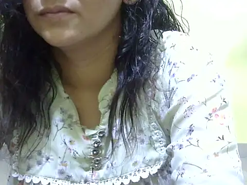 Snapshot of Your_cutiepie_ chatting on October 2025 05:37:01 PM Your cutiepie online show from October 2025 05:37:01 PM